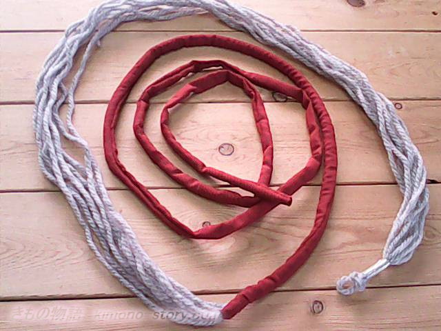 丸ぐけ帯締めの作り方・毛糸の束を通す