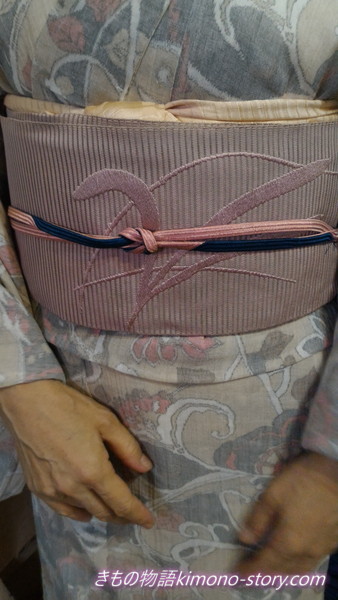 麻着物と絽の袋名古屋帯で装う夏のコーディネート例（40代50代）小物合わせ