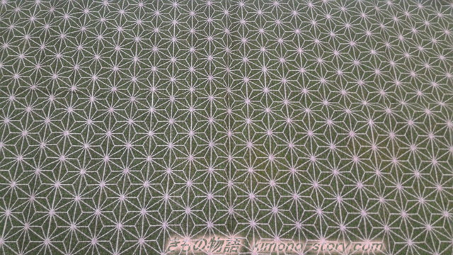 和柄麻の葉模様の風呂敷